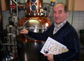 Daniel_Haesinger formateur de distillation passionné -Livre distillation- guide pratique distillation traditionnelle ou moderne.
