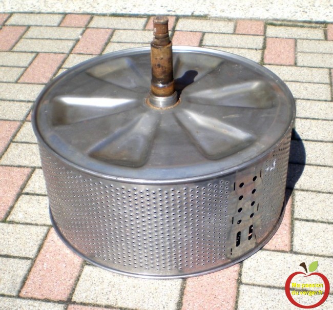 Récupération d'un tambour de machine à laver frontale. pour faire un schwenker bbc barbecue