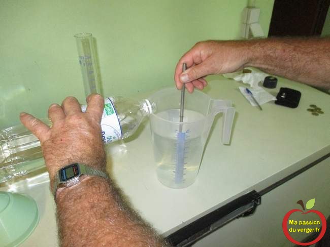 commant couper l'eau de vie- comment réduire le schnaps - quel eau utiliser pour coupage de la gnole -alcool haut degrés